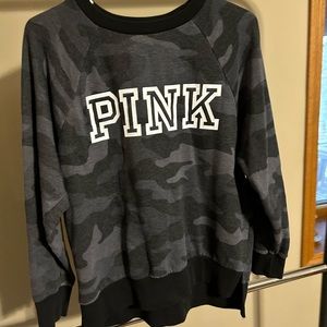 Women’s pink crew neck sweatshirt